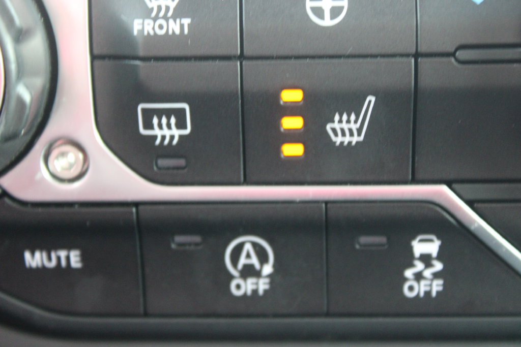 Used 2022 Jeep Wrangler Sport AWD/4WD image 34