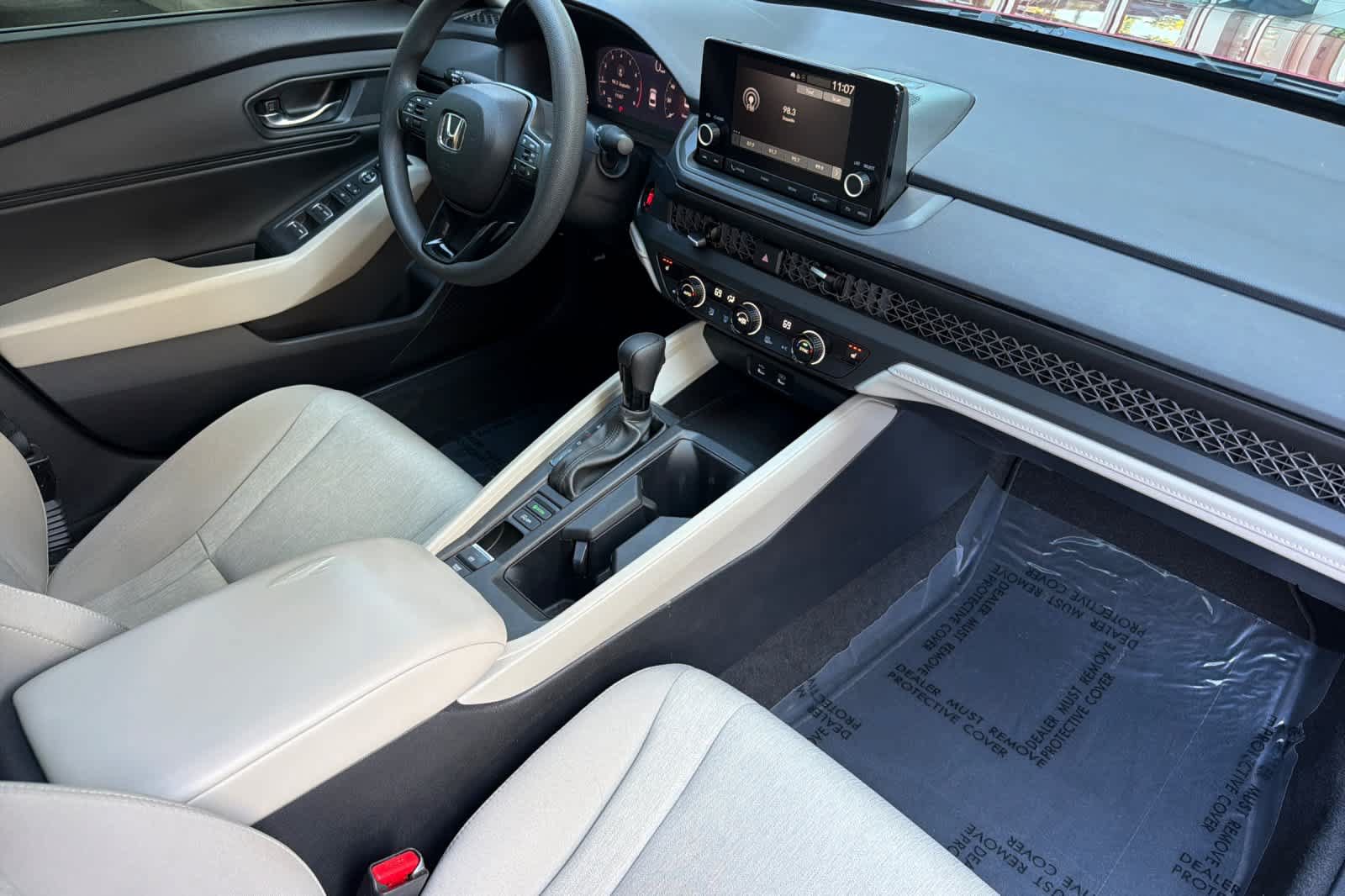 Used 2023 Honda Accord EX image 17