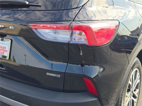 Used 2021 Ford Escape SEL image 13