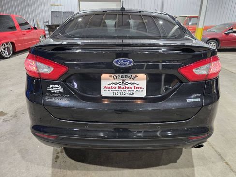 Used 2013 Ford Fusion SE FWD image 10
