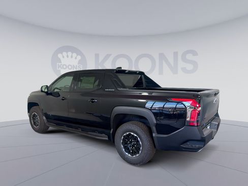 New 2026 Chevrolet Silverado EV Trail Boss image 4