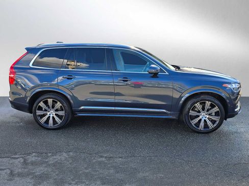 Used 2023 Volvo XC90 T8 Ultimate w/ Lounge Package image 2