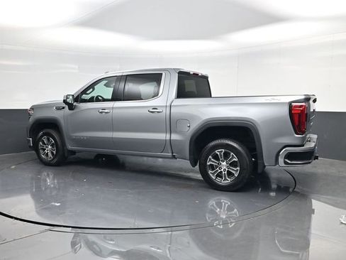 Used 2026 GMC Sierra 1500 SLT image 5