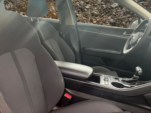 Used 2021 Kia K5 LXS image 7