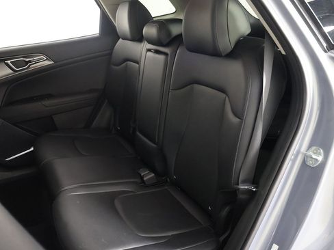 Used 2023 Kia Sportage EX image 30