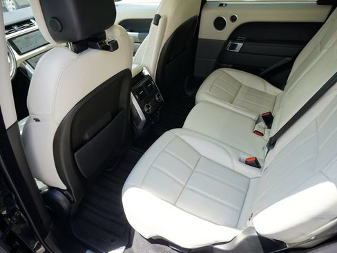 Used 2019 Land Rover Range Rover Sport Supercharged AWD/4WD image 29