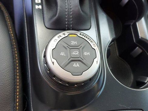 Used 2024 Ford Bronco Badlands AWD/4WD image 27