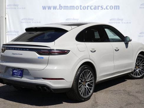 Used 2023 Porsche Cayenne Turbo w/ Premium Package Plus (PI3) AWD/4WD image 3