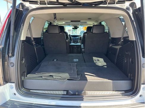 Used 2018 Cadillac Escalade Premium Luxury AWD/4WD image 26