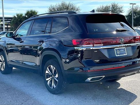 Certified 2025 Volkswagen Atlas SE image 7