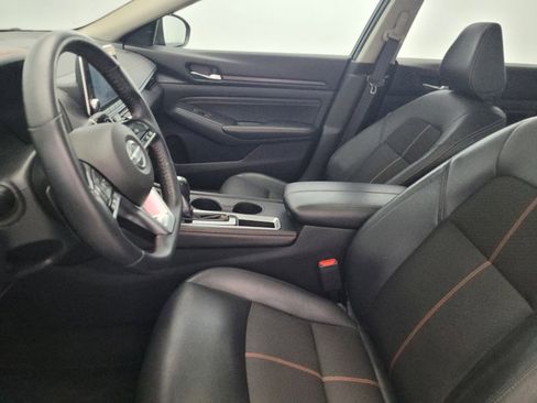 Used 2019 Nissan Altima 2.0 SR image 17