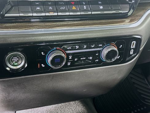 Used 2023 Chevrolet Silverado 1500 LT image 22