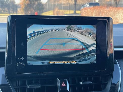 Used 2024 Toyota Corolla LE image 11