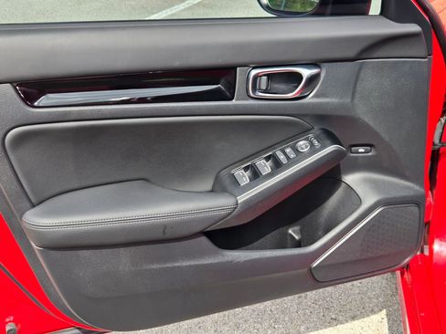 Used 2025 Honda Civic Sport Touring image 11