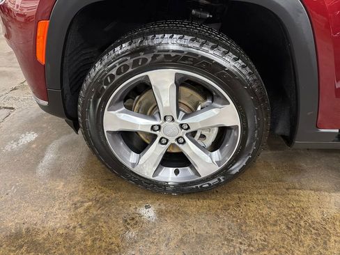 Used 2021 Jeep Grand Cherokee L Limited image 21