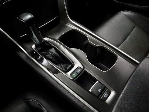 Used 2018 Honda Accord Sport image 31