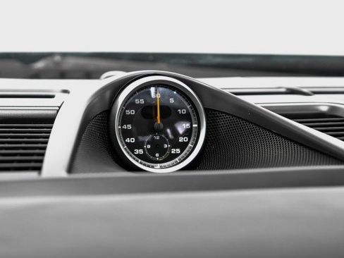 Used 2010 Porsche Panamera Turbo image 31