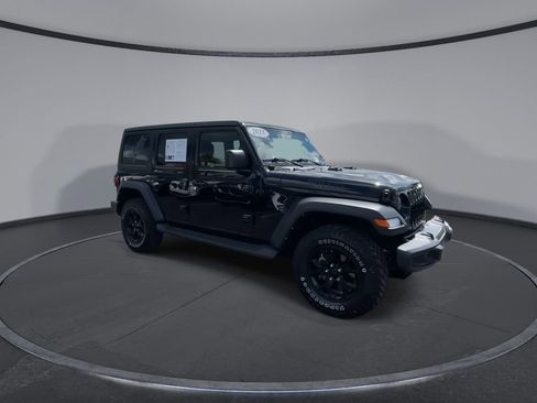 Used 2023 Jeep Wrangler Unlimited Sport AWD/4WD image 2