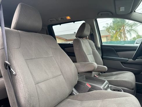 Used 2014 Honda Odyssey EX image 27