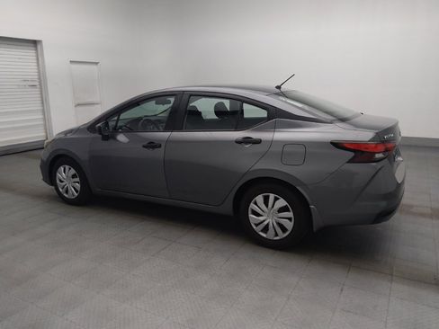 Used 2020 Nissan Versa S FWD image 3
