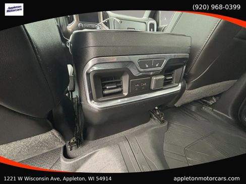 Used 2019 Chevrolet Silverado 1500 High Country w/ High Country Premium Package AWD/4WD image 34