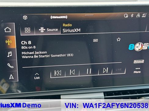 Used 2022 Audi Q5 e Prestige w/ Prestige Package image 38