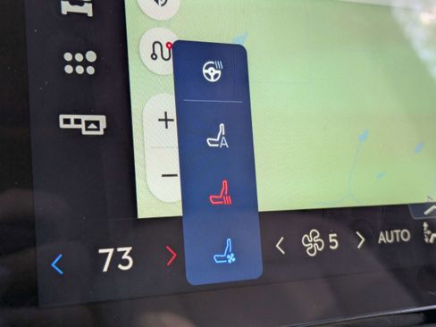 Used 2025 Lincoln Navigator Reserve image 27