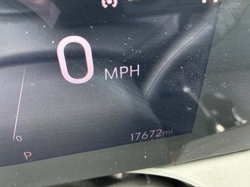 Used 2025 Buick Envista Preferred FWD image 34