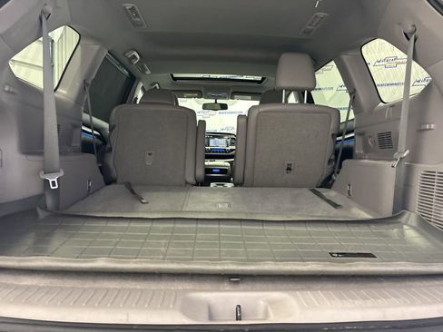Used 2015 Toyota Highlander Limited image 36