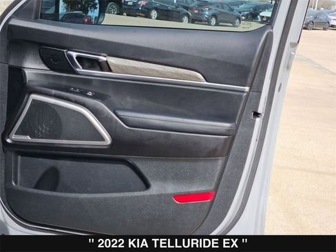 Used 2022 Kia Telluride EX w/ EX Premium Package image 35