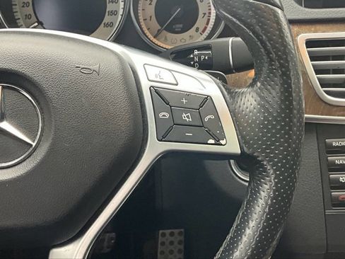 Used 2014 Mercedes-Benz E 350 4MATIC Sedan image 19