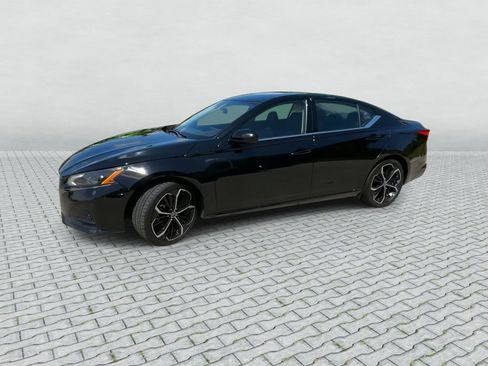 Certified 2024 Nissan Altima 2.5 SR FWD image 5