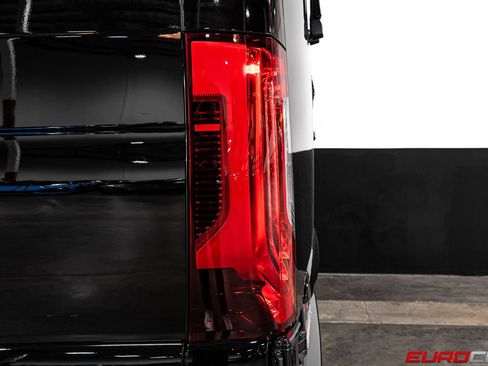 Used 2024 Mercedes-Benz Sprinter 3500 image 13