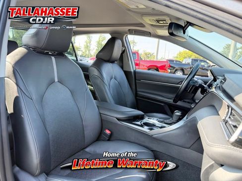 Used 2020 Toyota Camry XSE FWD image 34