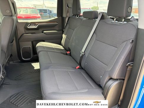 Used 2025 Chevrolet Silverado 1500 LT AWD/4WD image 18