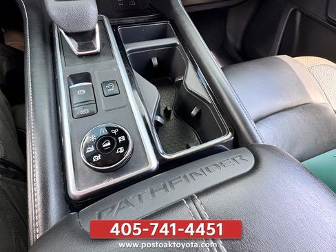 Used 2022 Nissan Pathfinder SL AWD/4WD image 7
