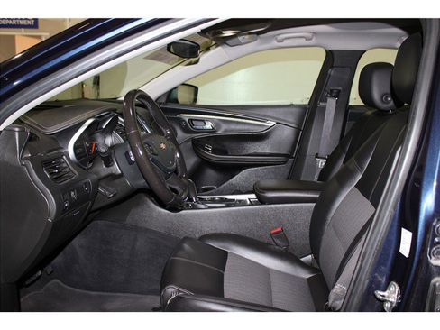 Used 2019 Chevrolet Impala LT image 10