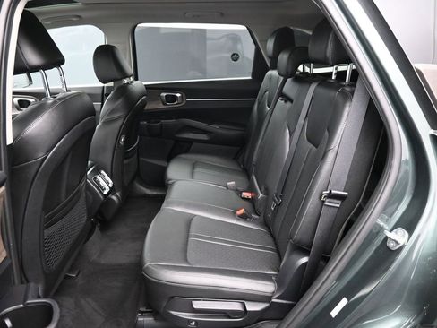 Certified 2023 Kia Sorento S w/ Panoramic Sunroof Package image 22