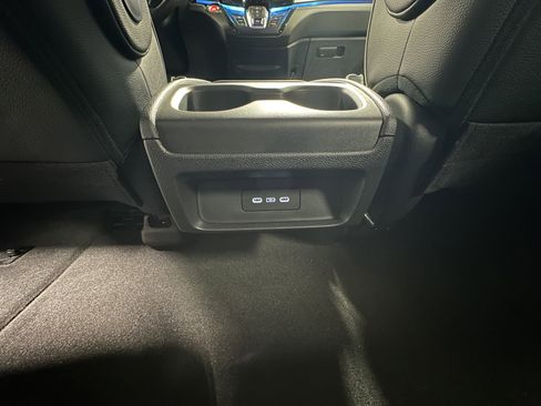 New 2026 Honda Odyssey Touring image 23