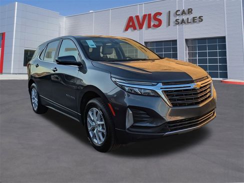 Used 2023 Chevrolet Equinox LT image 3