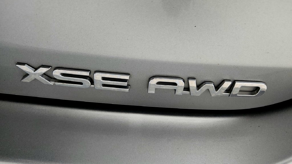 Used 2023 Toyota Highlander XSE AWD/4WD image 14