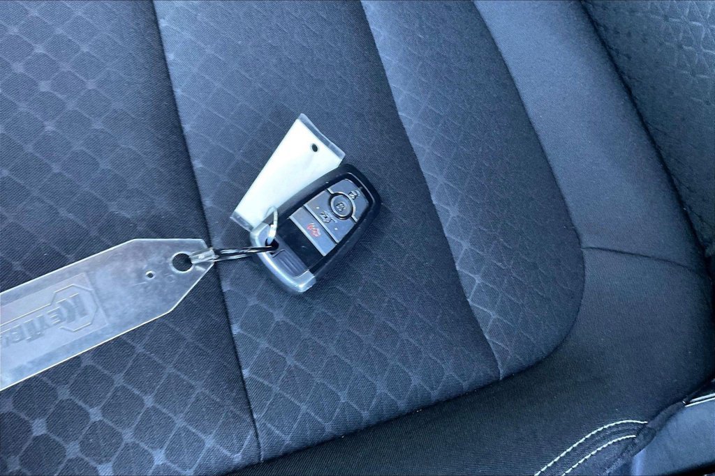Certified 2025 Ford Escape Active AWD/4WD image 36