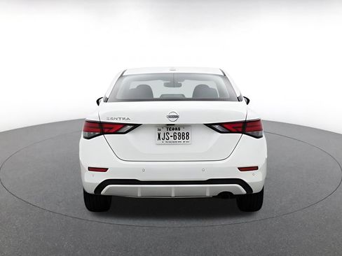 Used 2025 Nissan Sentra SV FWD image 8