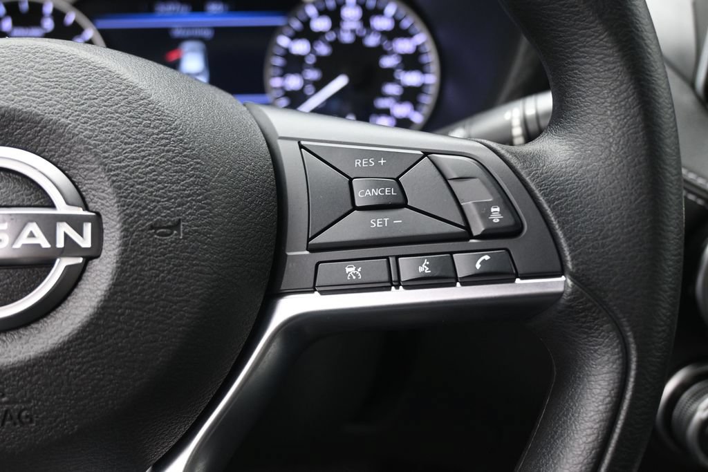 Used 2024 Nissan Sentra SV FWD image 29