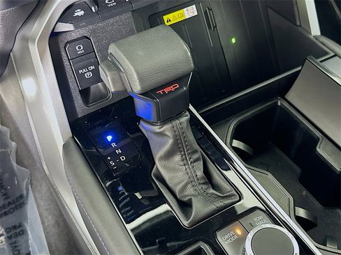 Used 2024 Toyota Tundra Platinum w/ TRD Off-Road Package image 32