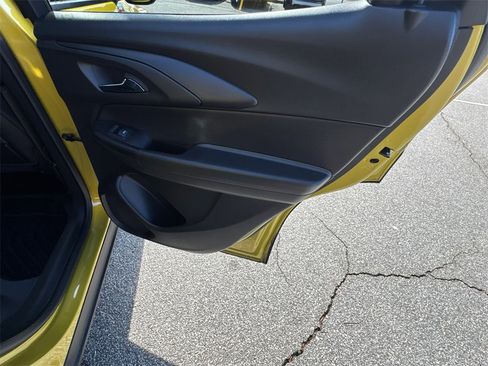 Used 2024 Chevrolet TrailBlazer ACTIV w/ Convenience Package image 16