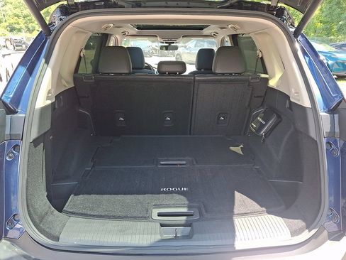 Certified 2023 Nissan Rogue Platinum AWD/4WD image 30