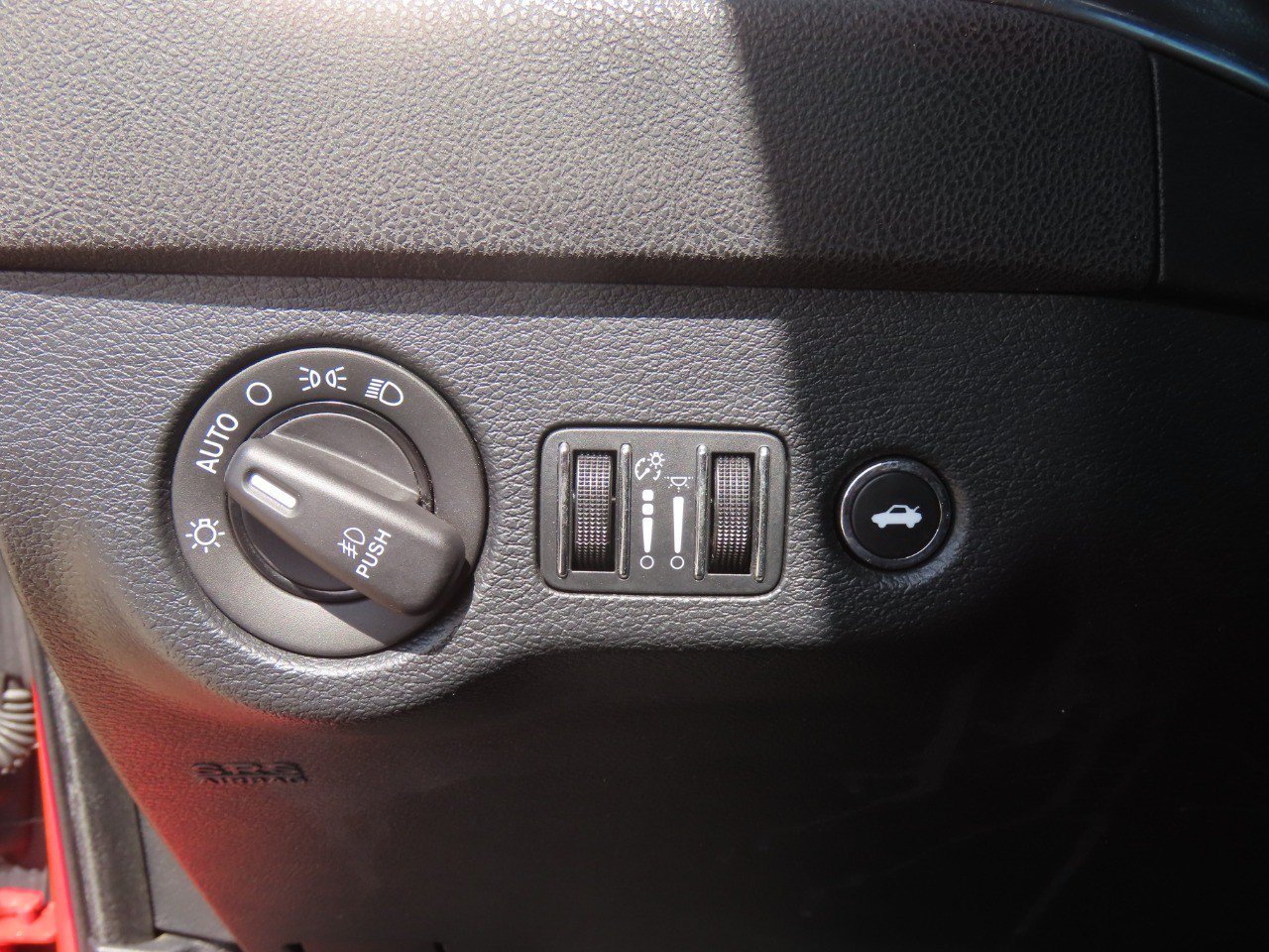 Used 2014 Dodge Charger SXT Plus RWD image 25