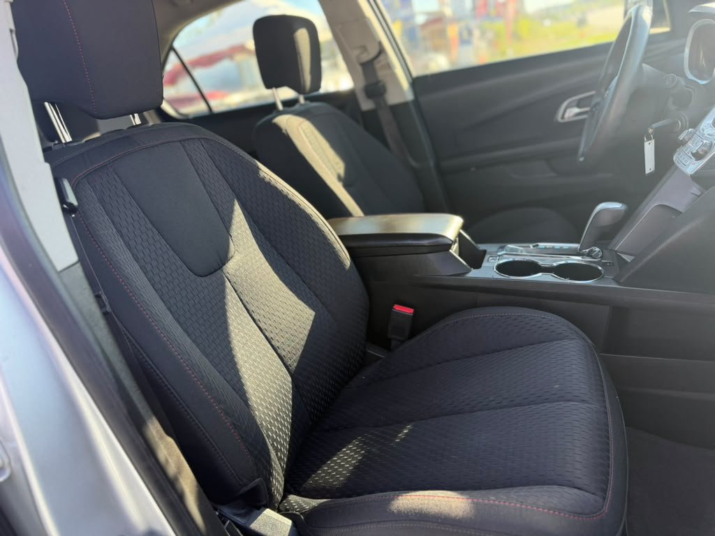 Used 2015 Chevrolet Equinox LS FWD image 17