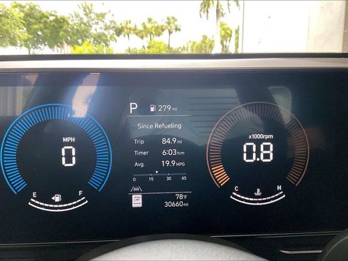 Used 2025 Hyundai Kona SEL AWD/4WD image 7